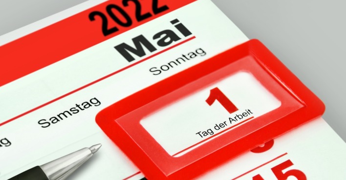Kalender zeigt Staatsfeiertag am Sonntag. | Credit: iStock.com/Santje09