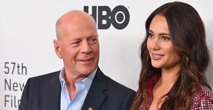 Bruce Willis und seine Frau Emma Heming-Willis auf dem roten Teppich