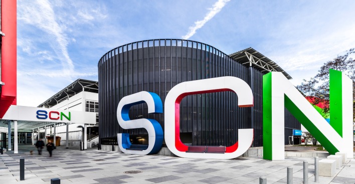 Außenansicht des Shopping Center Nord | Credit: Stephan Huger/Studio Huger