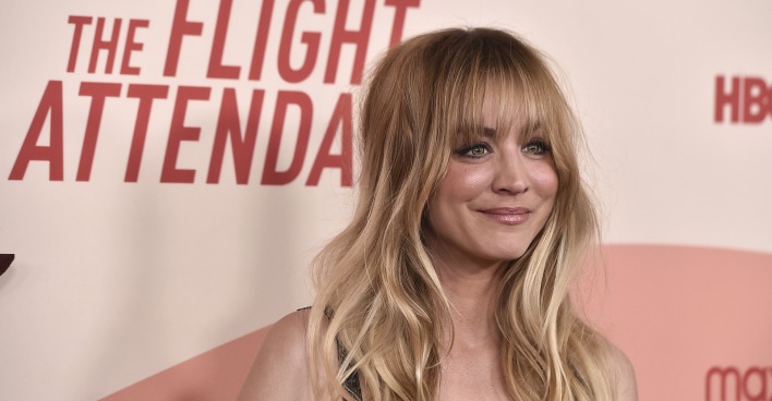 Kaley Cuoco bei einer Filmpremiere.