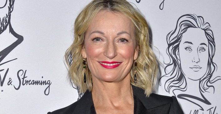Monika Gruber lächelt