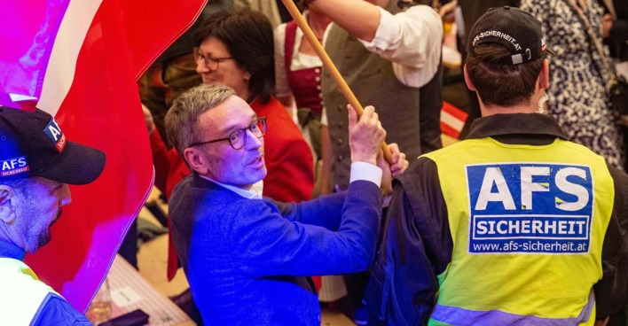 Parteichef Herbert Kickl im FPÖ-Festzelt in Linz