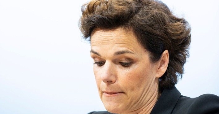 Pamela Rendi-Wagner bei einer Pressekonferenz
