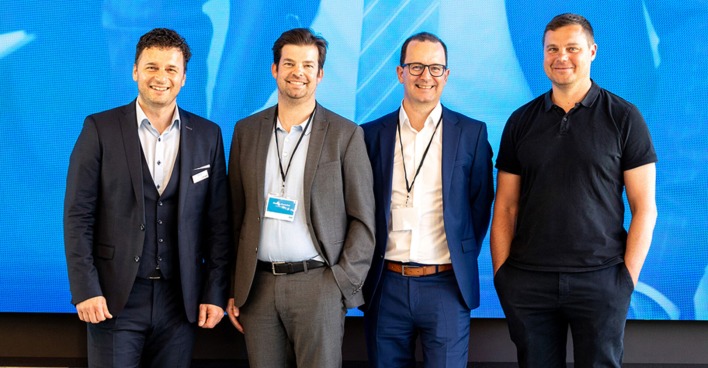 WBI-GF Alexander Koblinger, Matthias Burtscher (BWI- Unternehmensberatung), Marco Hagspiel (LCS Cable Cranes) und CEO Guntram Meusburger (v. li.)