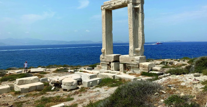 Das Portara ist das Wahrzeichen von Naxos.