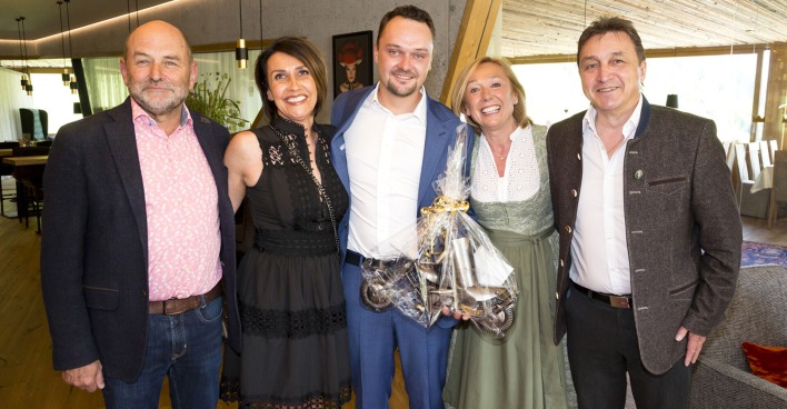 Frank Sperger, Manuela Konzett, Fabio Sperger, Hildegard Sperger und Bürgermeister Werner Konzett