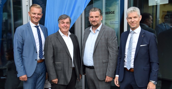 Vst. Dir. Wolfgang Eichler (Sparkasse Bludenz), Herwig Pecoraro (Kammersänger und Unternehmer), Landesdirektor Alexander Meier (Wiener Städtische), Vst. Dir. Thomas Scheiber (Sparkasse Bludenz)