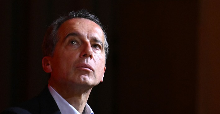 er frühere SPÖ-Bundeskanzler Christian Kern bei einem Auftritt im Rahmen der "Freundschaft-Tour" von Hans Peter Doskozi