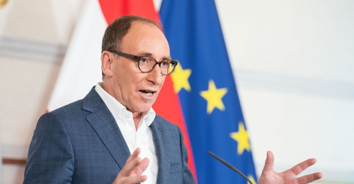 Gesundheitsminister Johannes Rauch (Grüne) im Rahmen einer Pressekonferenz.