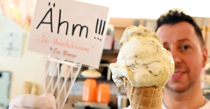 Alessandro Cimino mit seinem "Ähm"-Eis.