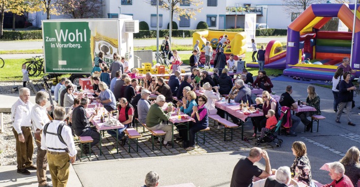 Photovoltaik-Marktführer Hansesun erwartet rund 1.000 Gäste beim siebten Sonnenwiesenfest in Röthis.