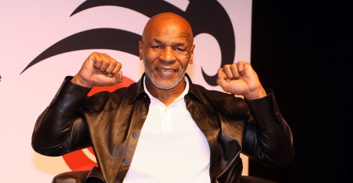 Mike Tyson mit Boxhändchen