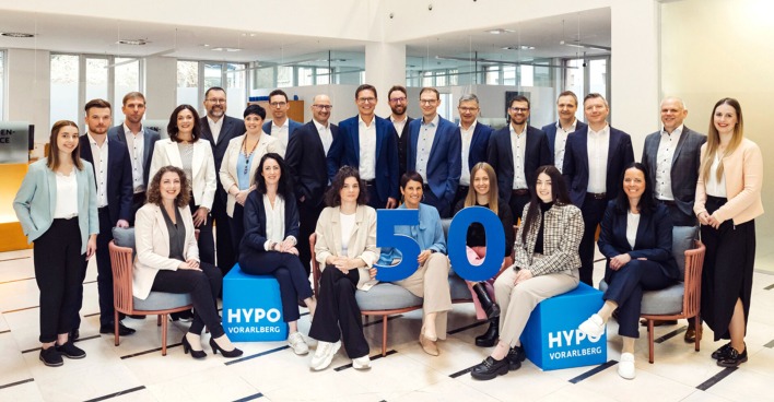 Das Team der Hypo Vorarlberg in Dornbirn freute sich über eine gelungene Jubiläumsfeier.