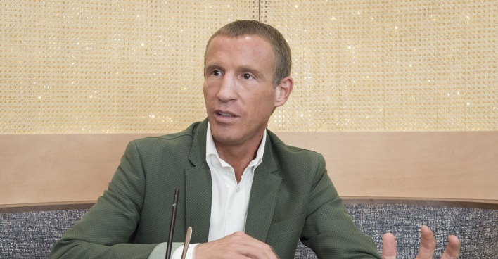Stefan Petzner bei einem Interviews