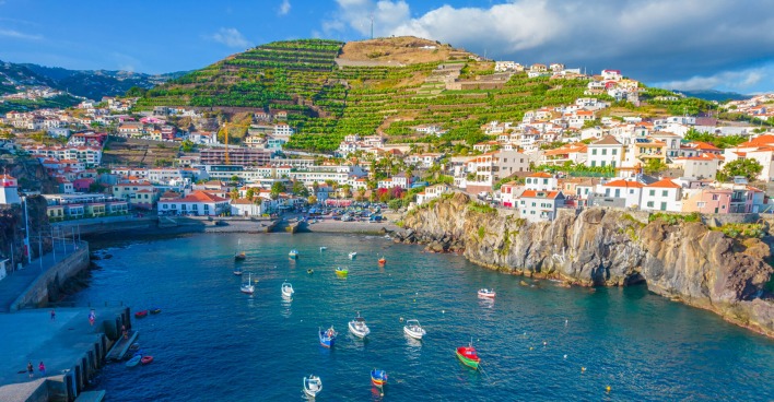 Camara de Lobos in der Nähe von Funchal, Madeira | Credit: iStock.com/Audrius Venclova