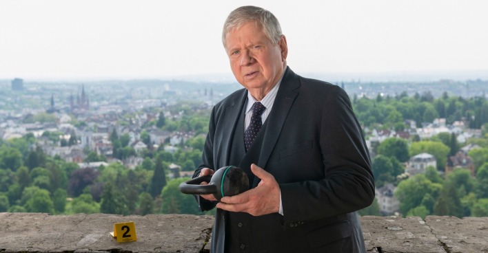 Der Schauspieler Bernd Reuther als "Staatsanwalt"