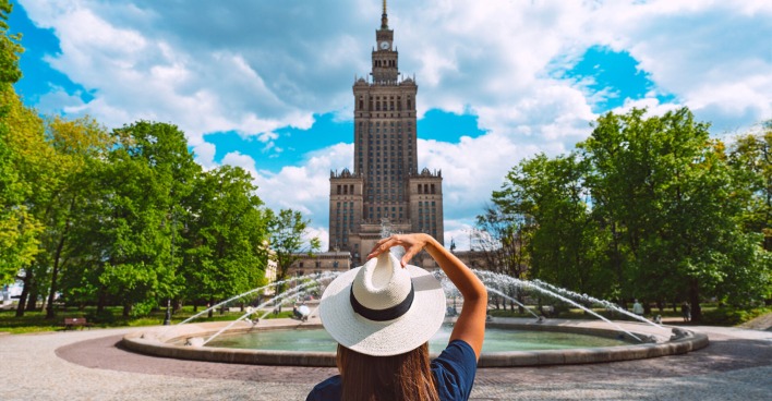 Palast der Kultur und Wissenschaft in Warschau | Credit: iStock.com/Daria Kulkova