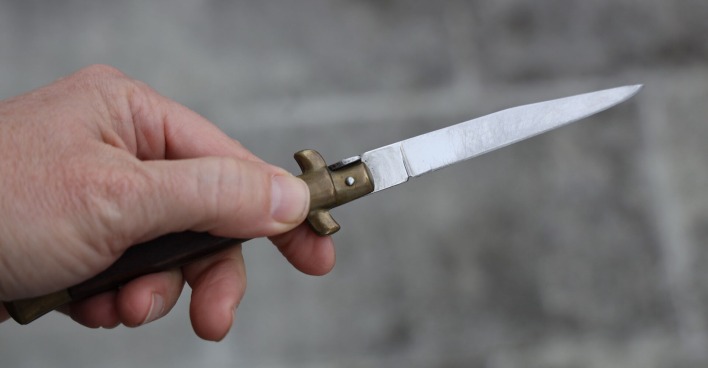 Ein Messer