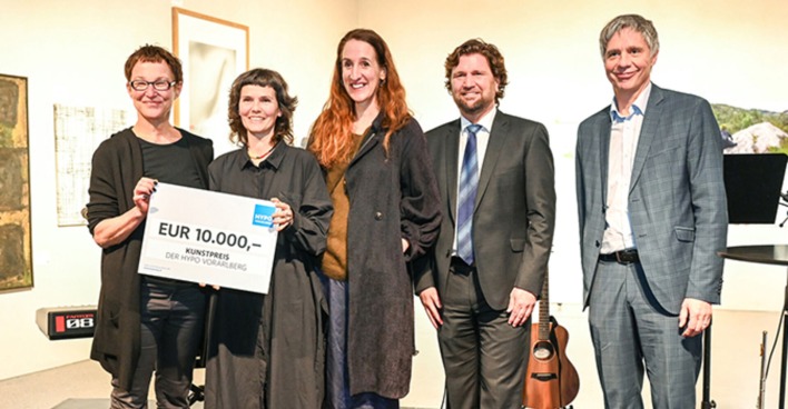 Preisträgerinnen Romana Hagyo &amp; Silke Maier-Gamauf, Sara Masüger (Jury), Hypo Vorarlberg Vst. Vors. Michel Haller &amp; Juryvors. Thomas D. Trummer (KUB-Direktor)