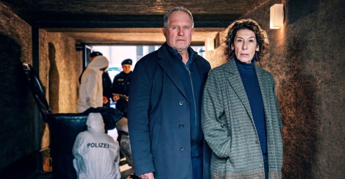 Adele Neuhauser und Harald Krassnitzer in Tatort.