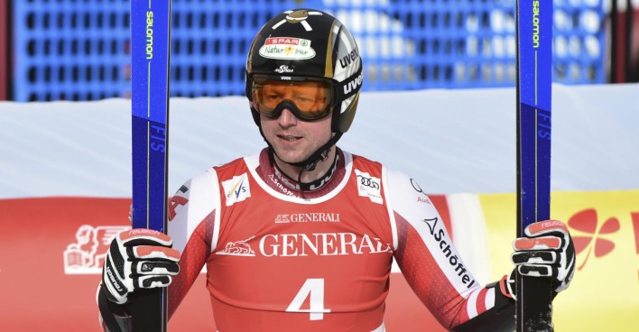 Ex-Skistar Hannes Reichelt bei einem Rennen