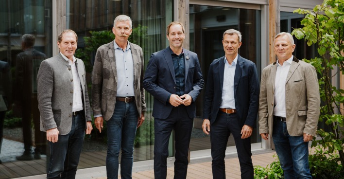 Landwirtschaftskammer-Präsident Josef Moosbrugger, Wech Geflügel-Geschäftsführer Karl Feichtinger, Kröswang-Geschäftsführer Manfred Kröswang, Marcher Fleischwerke-Geschäftsführer Norbert Marcher und Großfurtner-Geschäftsführer Rudolf Großfurtner