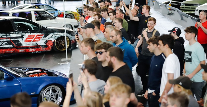 Die TUNING WORLD BODENSEE ist Europas größte reine Tuning-Messe, definitiv das Szene-Highlight für die Branche, für Aussteller und Besucher.