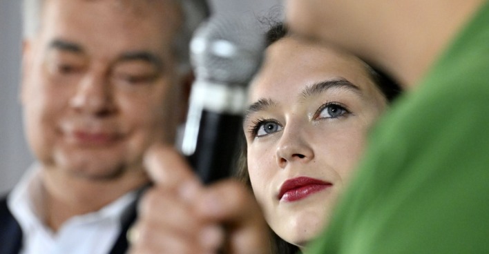 Lena Schilling mit Werner Kogler und Sigi Maurer