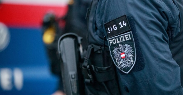 Uniform der SIG-Einheit.