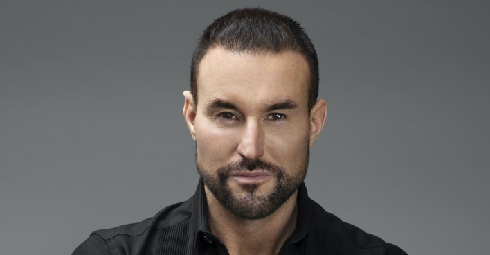 Philipp Plein bei einem Fotoshooting.