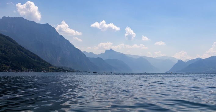 Panoramaaufnahme vom Traunsee.