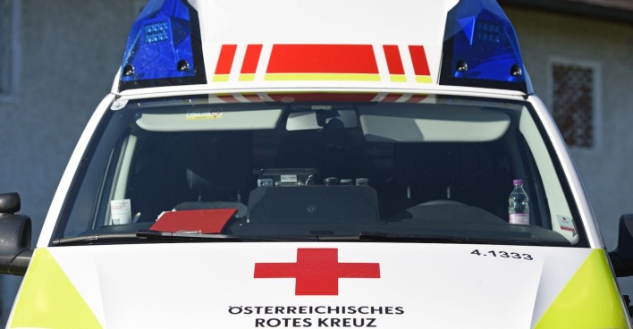 Einsatzwagen des Österreichischen Roten Kreuz