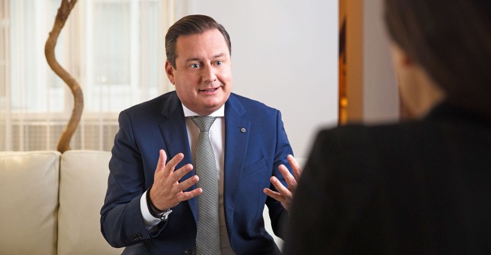 Der steirische ÖVP-Spitzenkandidat Kurt Egger im Rahmen eines Interviews.