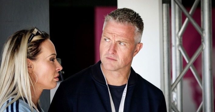 Ralf und Cora Schumacher schauen ernst.