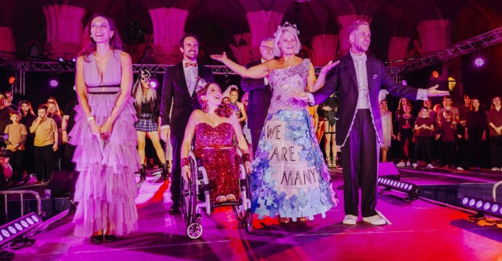 Diversity Ball-Organisatoren und Politiker im Rampenlicht