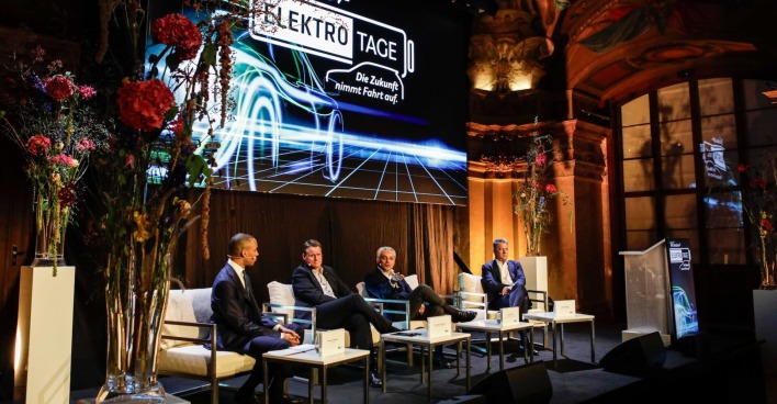Diskussionsrunde im Palais Niederösterreich