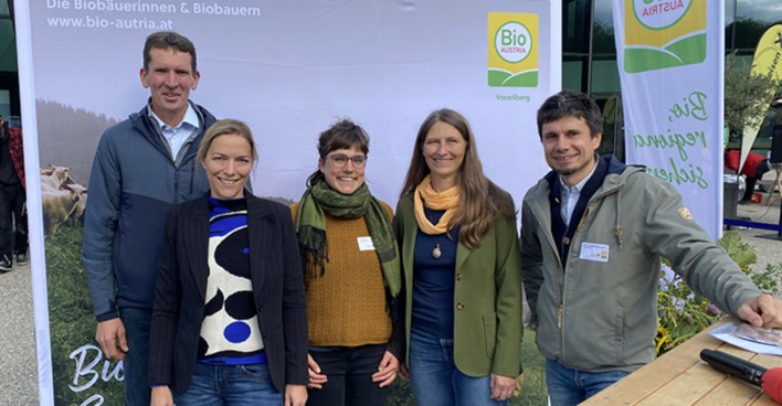 Obmann Jürgen Bereuter, Karin Mayer (Projektleitung  Biomarkt), Anna Fuchs, Katja Lutze und GF Manuel Kirisits-Steinparzer (alle BIO AUSTRIA Vorarlberg) (v. li.)