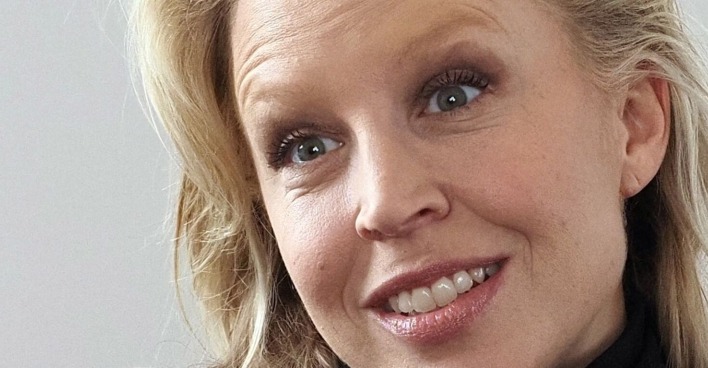 Schauspielerin Nina Proll engagiert sich jetzt politisch.