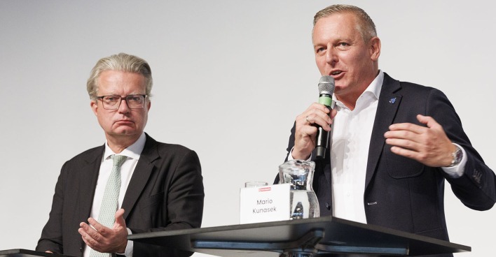 ÖVP-Landeshauptmann Christopher Drexler und FPÖ-Chef Mario Kunasek im Rahmen einer Diskussionsveranstaltung