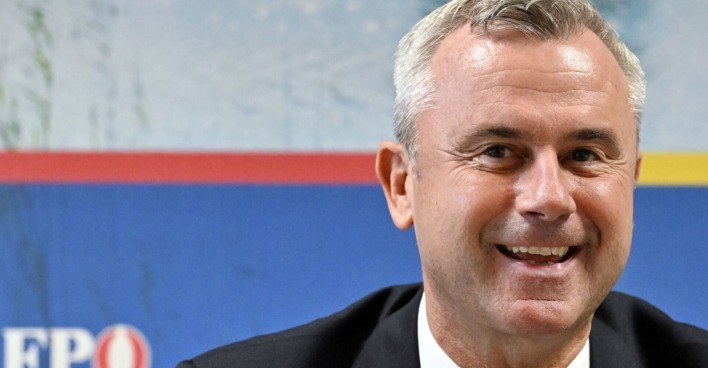 Norbert Hofer bei der Pressekonferenz in Eisenstadt, Burgenland