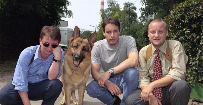 Die Darsteller von "Kommissar Rex" beim Dreh.