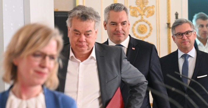 Infrastrukturministerin Leonore Gewessler (Grüne), Vizekanzler Werner Kogler (Grüne), Bundeskanzler Karl Nehammer (ÖVP) und Finanzminister Magnus Brunner (ÖVP) am Mittwoch, 6. März 2024, anl. einer Sitzung des Ministerrates im Bundeskanzleramt in Wien