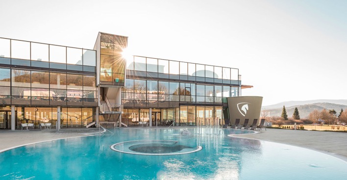Therme Nova Außenbecken | Credit: Die Abbilderei Sajovic &amp; Scherr GesbR