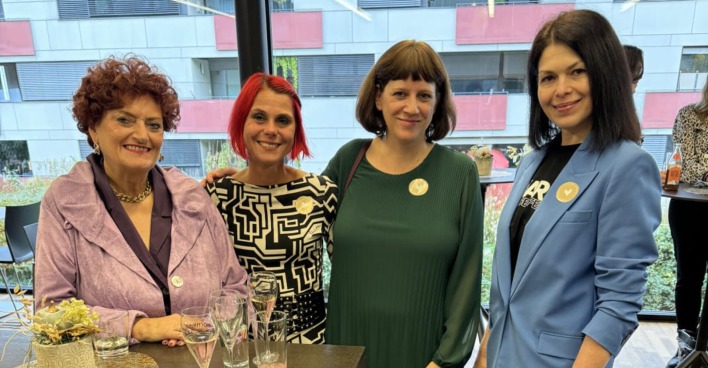 Rita Bereuter und das Frühstücksteam Karin Steger, Bettina Stöger und Rymma Koshman (v. li.)