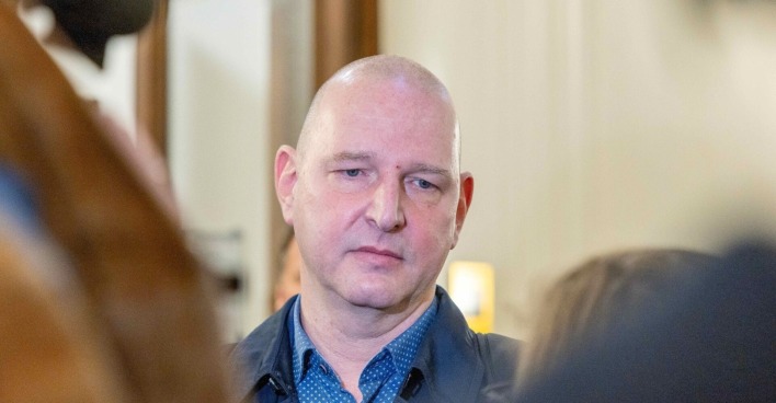 Vorsitzender Eckehard Quin (GOeD) bei der Pressekonferenz - Start der Gehaltsverhandlungen für den öffentlichen Dienst