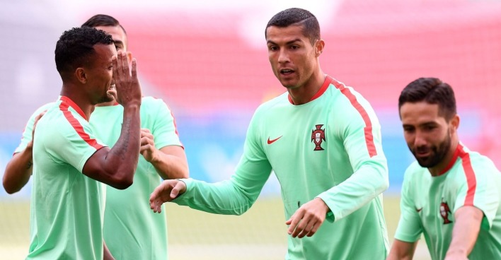 Nani, Cristiano Ronaldo und Joao Moutinho bei einer Trainingseinheit