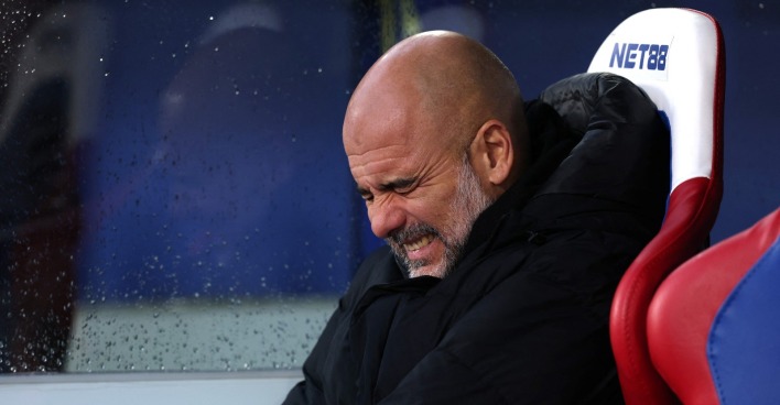 Pep Guardiola auf der Trainerbank