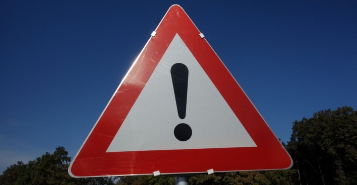 Verkehr-Warnschild