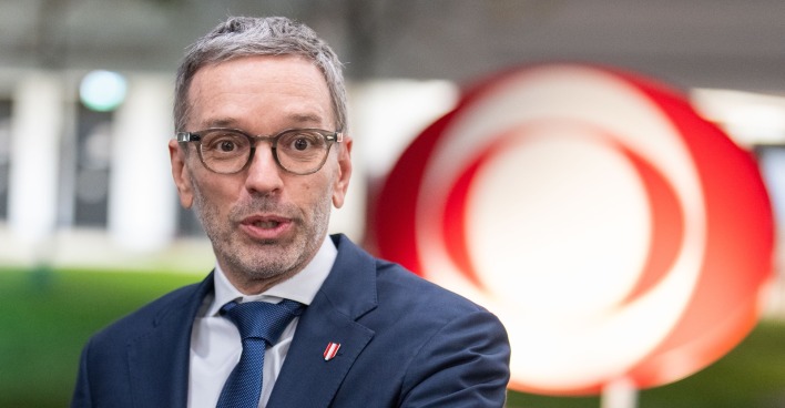 FPÖ-Chef Herbert Kickl will beim ORF sparen.