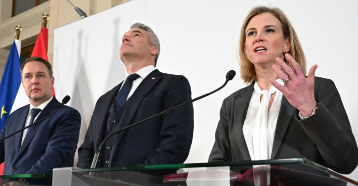 NEOS-Chefin Beate Meinl-Reisinger soll heute den Ausstieg aus den Gesprächen verkünden.